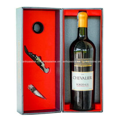 Set quà tặng hộp 1 chai rượu vang Pháp Chevalier kèm phụ kiện